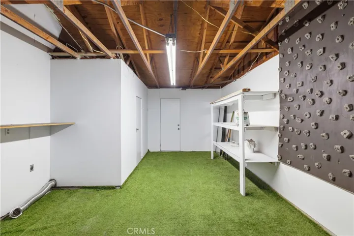 Garage interior view