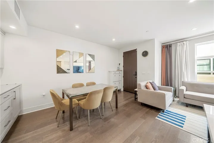 820 Mission 106, South Pasadena, California 91030