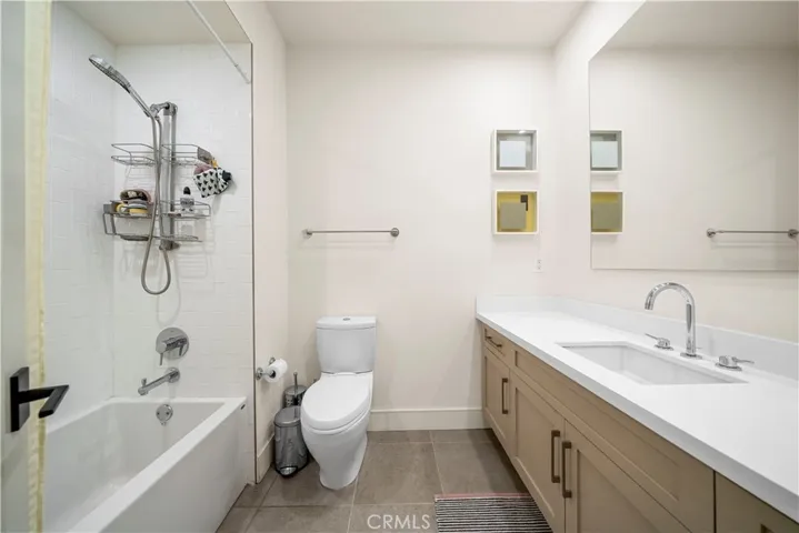 820 Mission 106, South Pasadena, California 91030