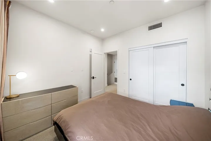 820 Mission 106, South Pasadena, California 91030