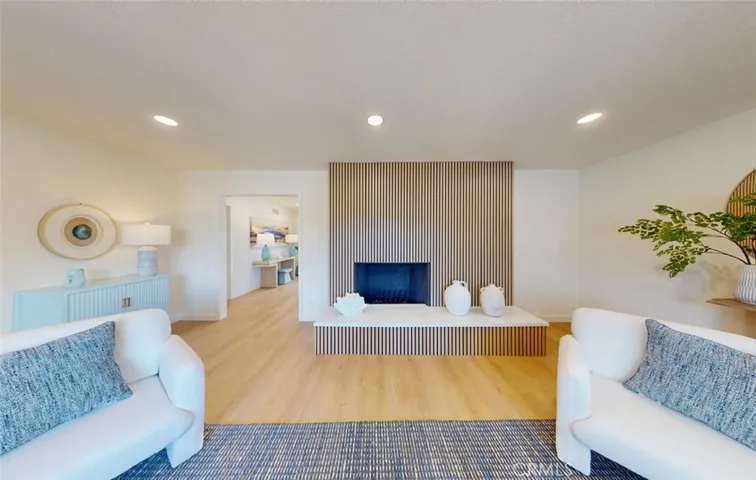 Living room Fireplace
