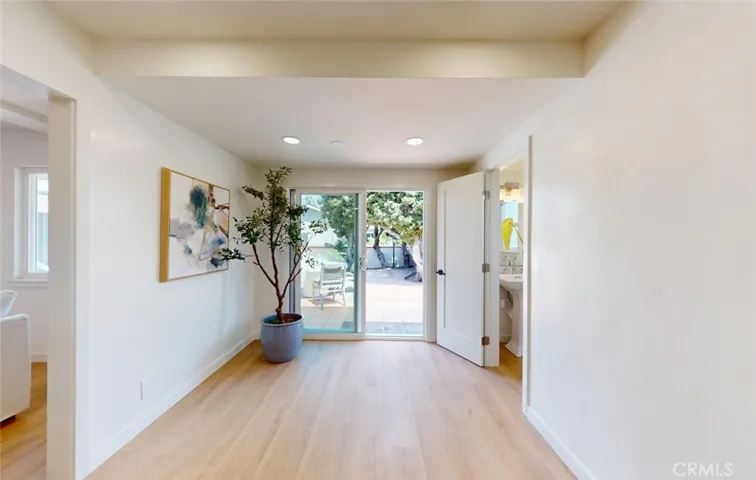 Kitchen exit to rear