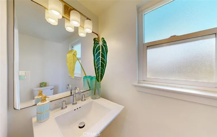 Haft bath in Kitchen