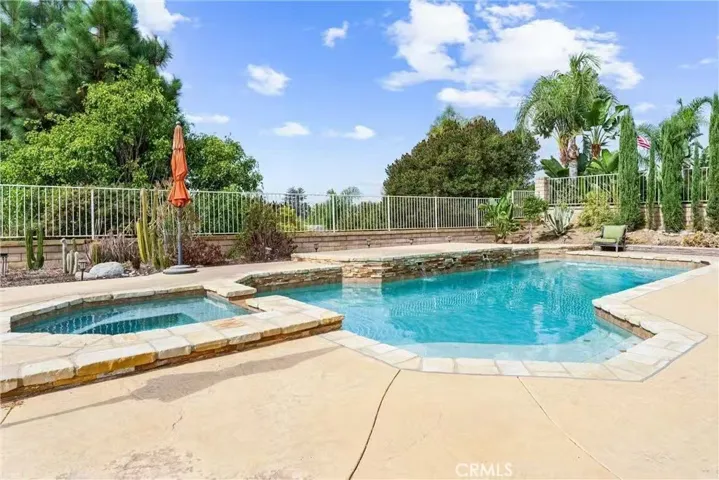 5415 Los Monteros, Yorba Linda, California 92887