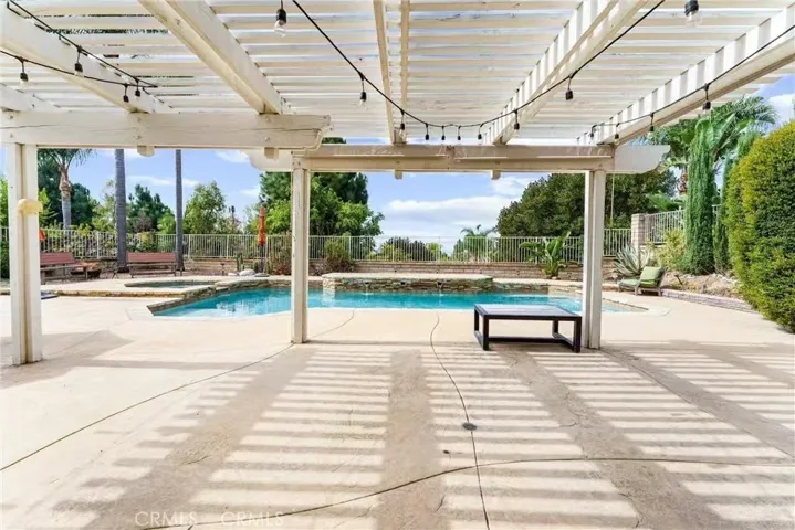 5415 Los Monteros, Yorba Linda, California 92887