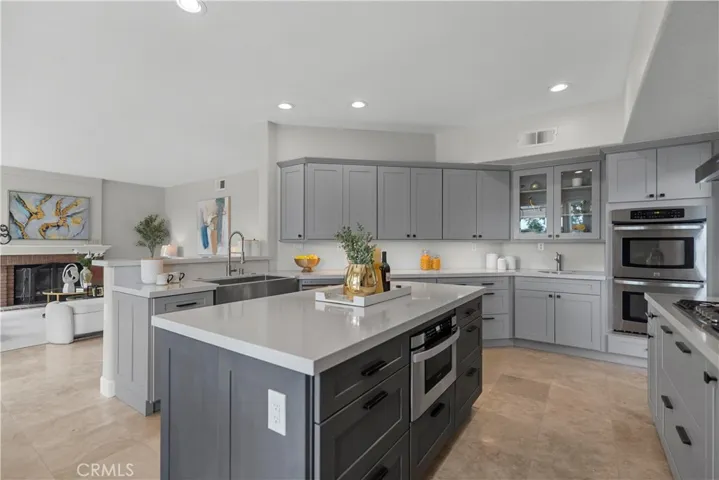 5415 Los Monteros, Yorba Linda, California 92887