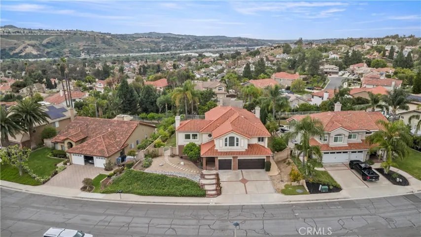 5415 Los Monteros, Yorba Linda, California 92887