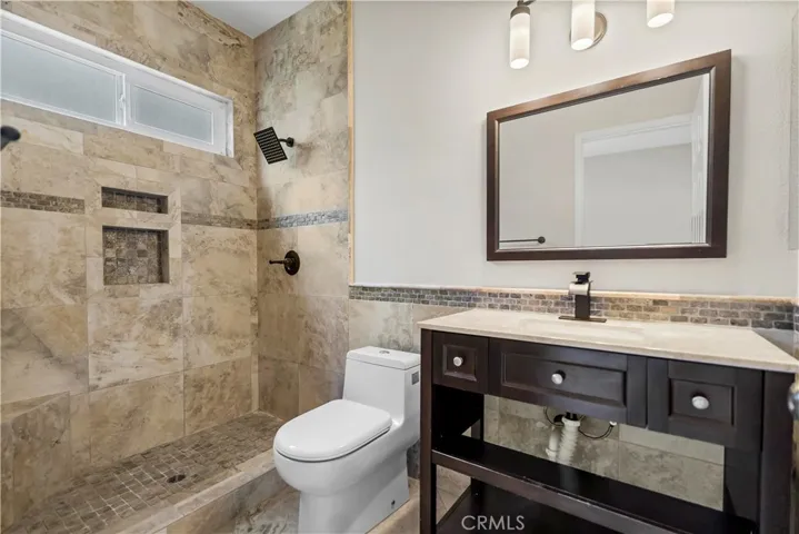 5415 Los Monteros, Yorba Linda, California 92887