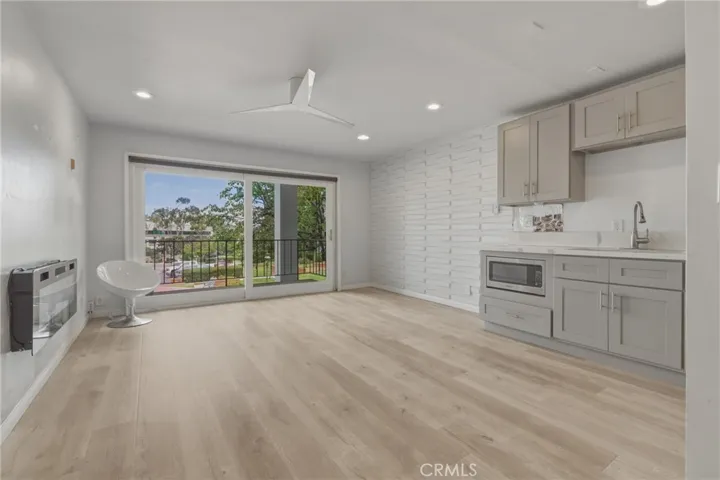 101 Scholz 225, Newport Beach, California 92663