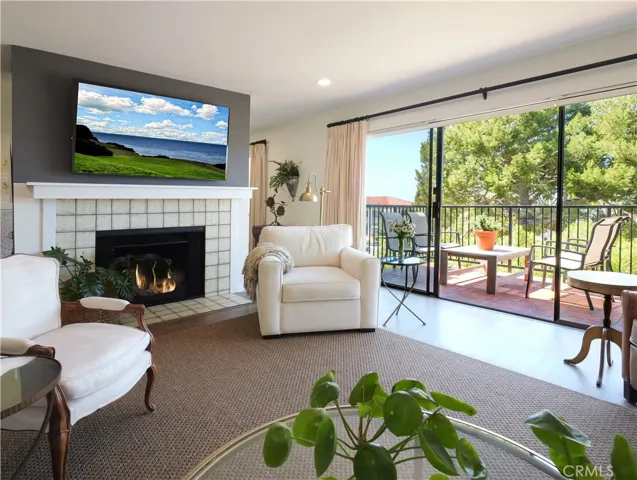 2201 Via Carrillo 2a, Palos Verdes Estates, California 90274