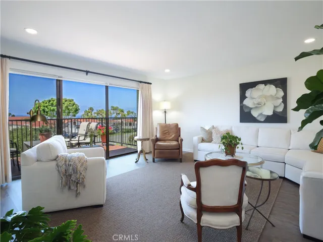 2201 Via Carrillo 2a, Palos Verdes Estates, California 90274