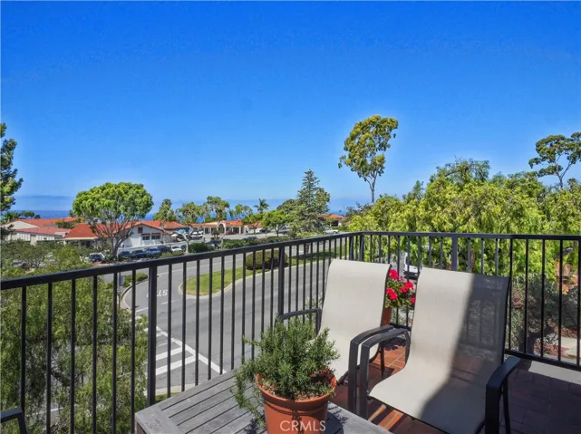 2201 Via Carrillo 2a, Palos Verdes Estates, California 90274