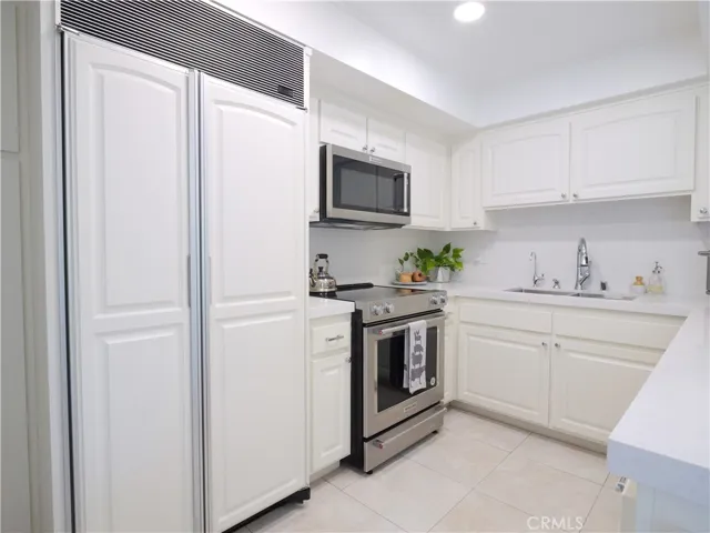 2201 Via Carrillo 2a, Palos Verdes Estates, California 90274