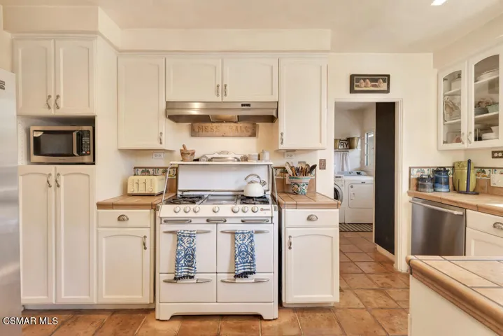 1234 N Everett St- HsHProd-47