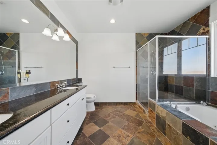 Main 3rd Bath in main Br