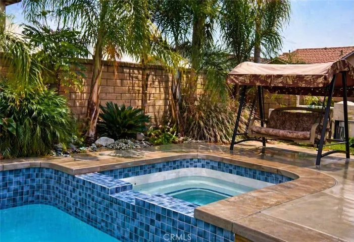 42 Rainbow Ridge, Phillips Ranch, California 91766