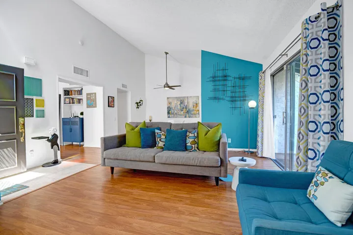 LIVING SPACE REVERSE.jpg mls