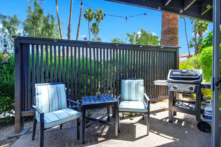 PATIO.jpg mls