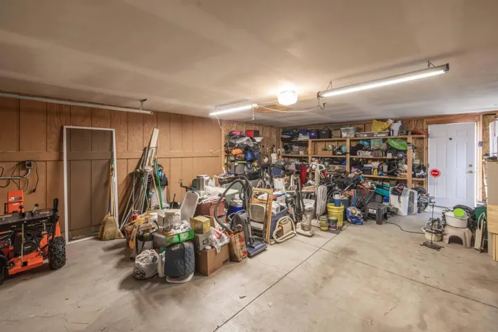050_Garage 2