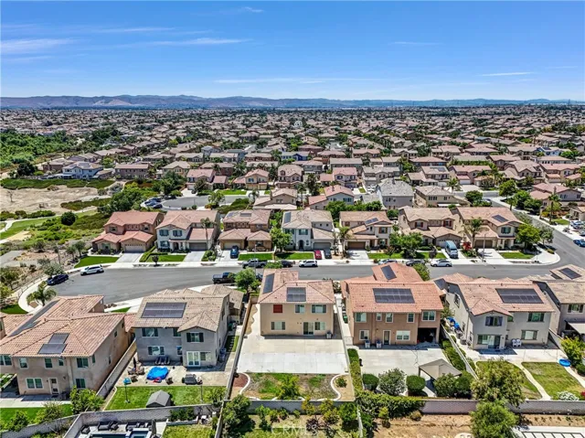 7662 Casa De Maria Court, Eastvale, California 92880