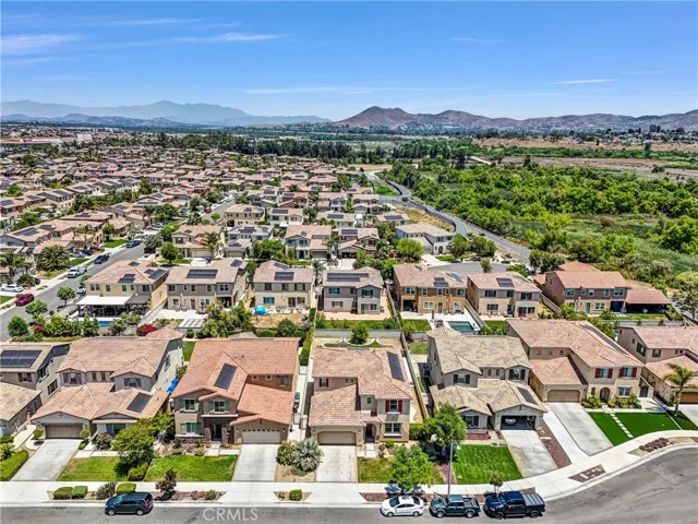 7662 Casa De Maria Court, Eastvale, California 92880