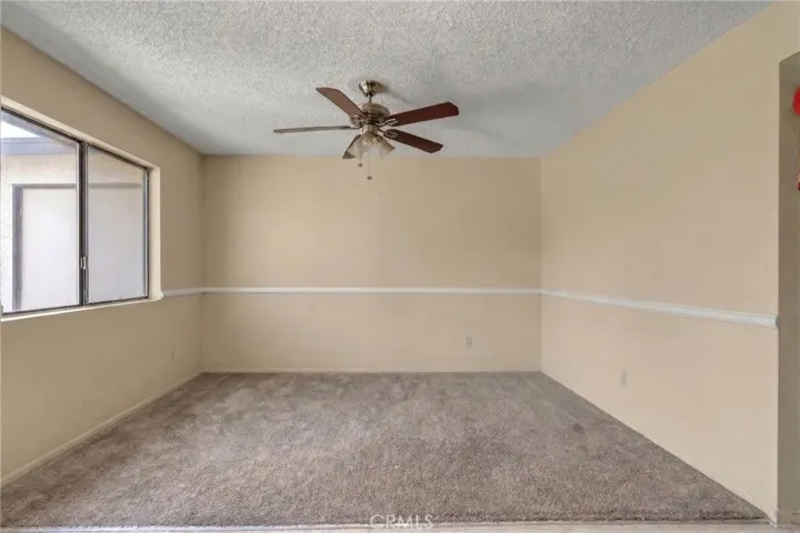 Dining room.
