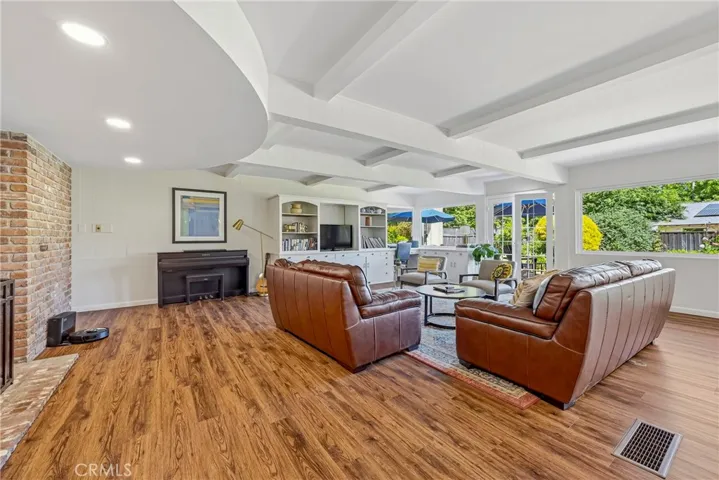 1035 E North Bear Creek Dr, Merced, California 95340