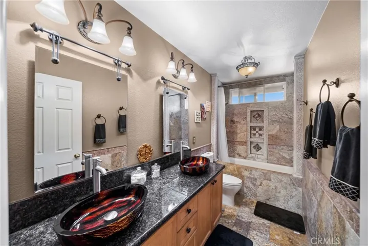 Custom Upgraded Upstairs Full Bathroom