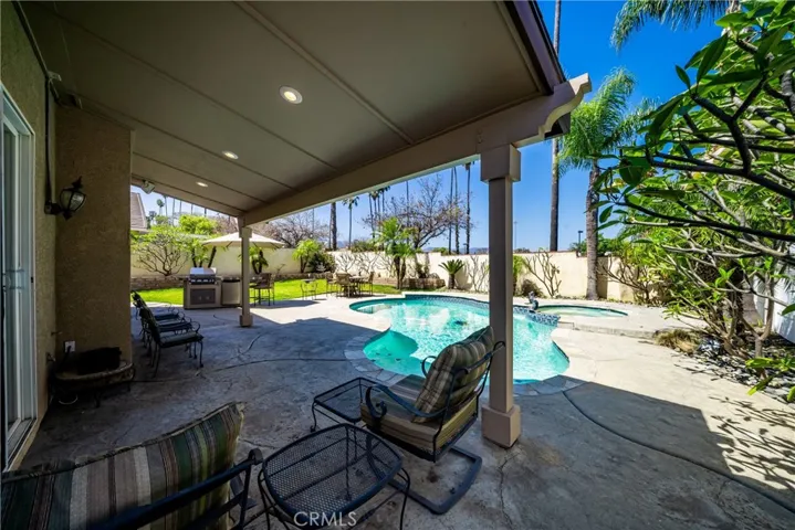 2536 Sweet Rain, Corona, California 92881