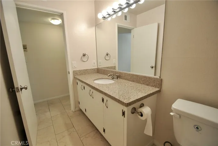 Unit 4 Hall Bath