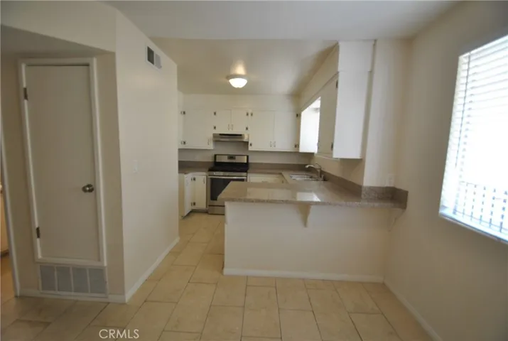 Unit 4 Kitchen