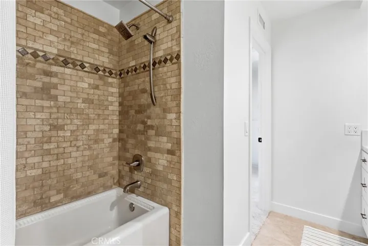 350 Latchwood, La Habra, California 90631