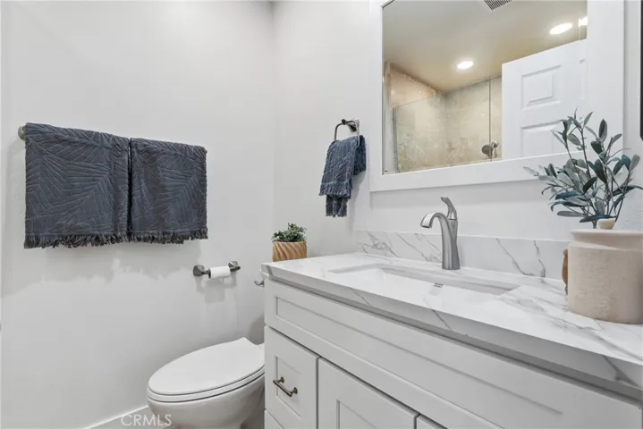 350 Latchwood, La Habra, California 90631