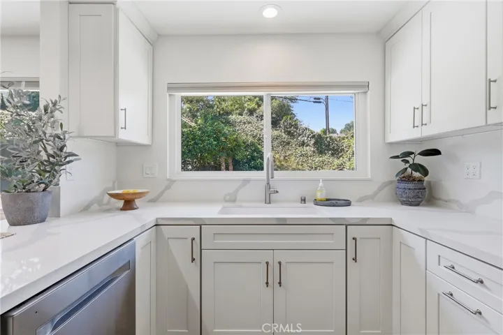 350 Latchwood, La Habra, California 90631