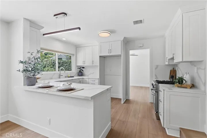 350 Latchwood, La Habra, California 90631