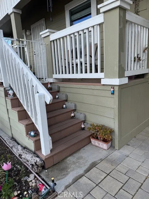 Front porch steps