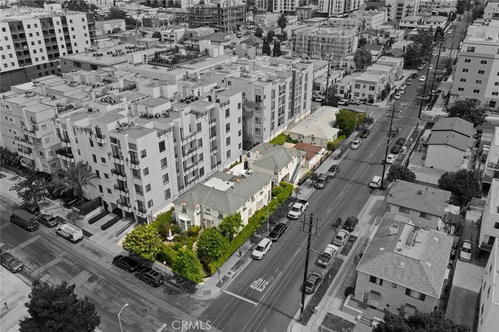 1056 S Serrano