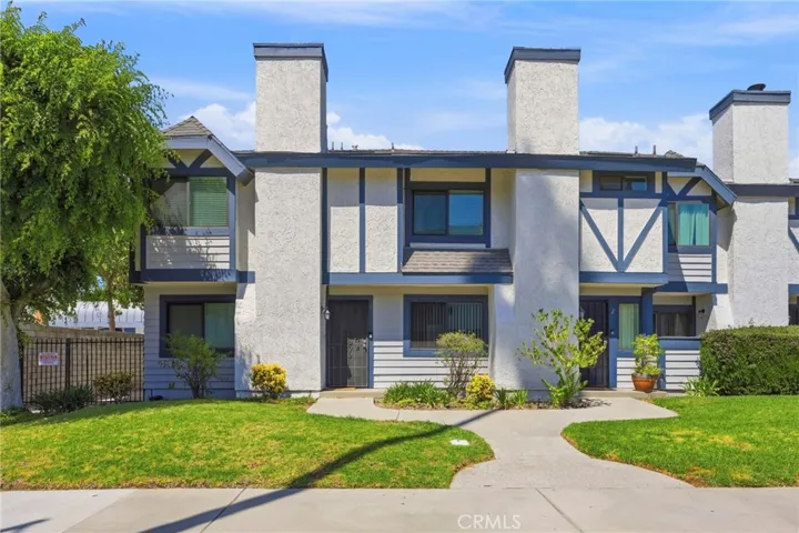 19231 Sherman Way 1, Reseda, California 91335