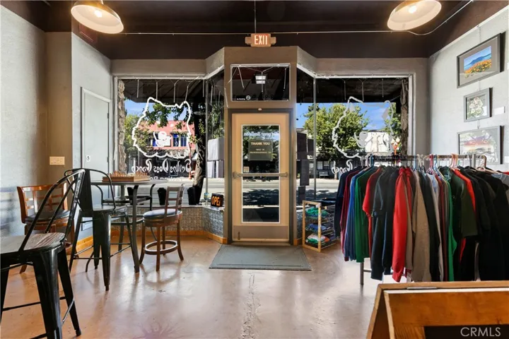 Tasting room / retail space