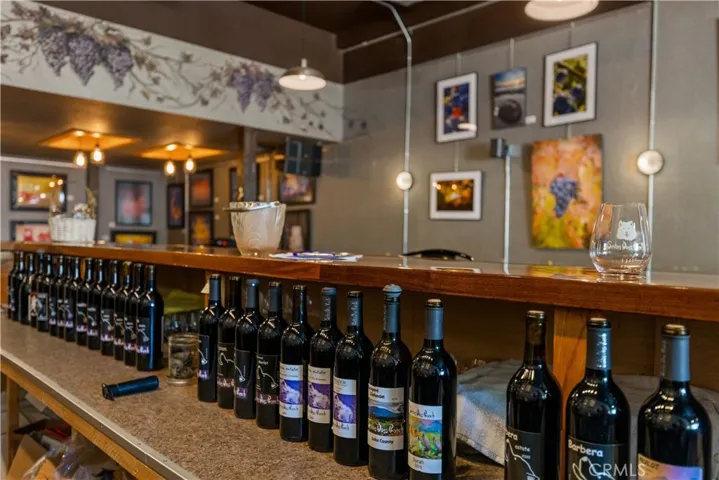 Tasting Room Bar