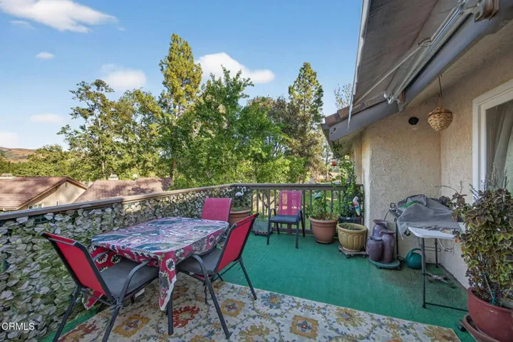 17-web-or-mls-Upmarket Media-59Rose083