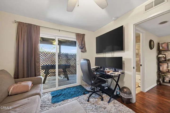 32-web-or-mls-Upmarket Media-59Rose040
