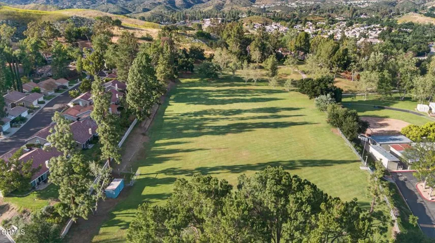 54-web-or-mls-Upmarket Media-59Rose-aer0