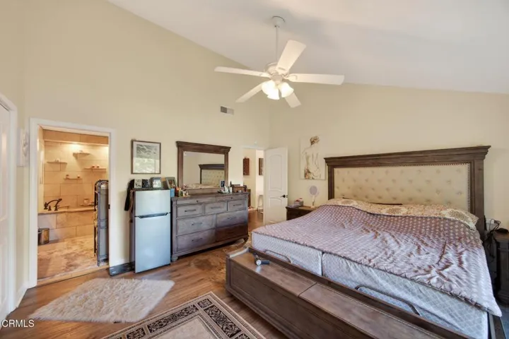 22-web-or-mls-Upmarket Media-59Rose097