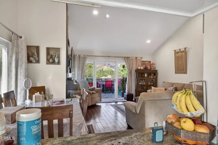 15-web-or-mls-Upmarket Media-59Rose076