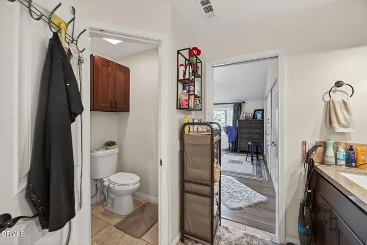 26-web-or-mls-Upmarket Media-59Rose110