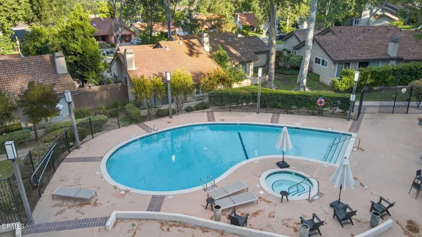 46-web-or-mls-Upmarket Media-59Rose-aer0