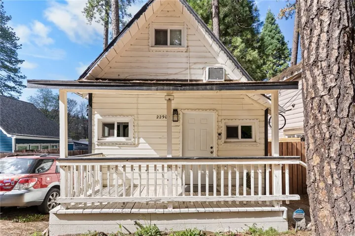 22904 Waters, Crestline, California 92325