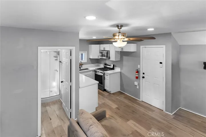 22904 Waters, Crestline, California 92325