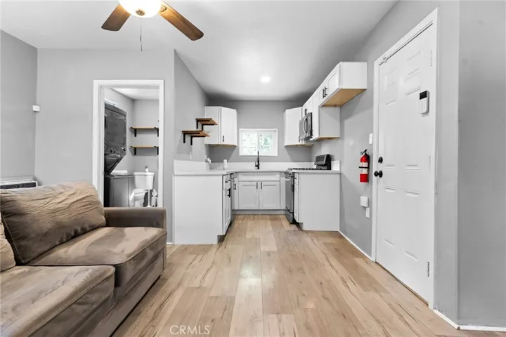22904 Waters, Crestline, California 92325